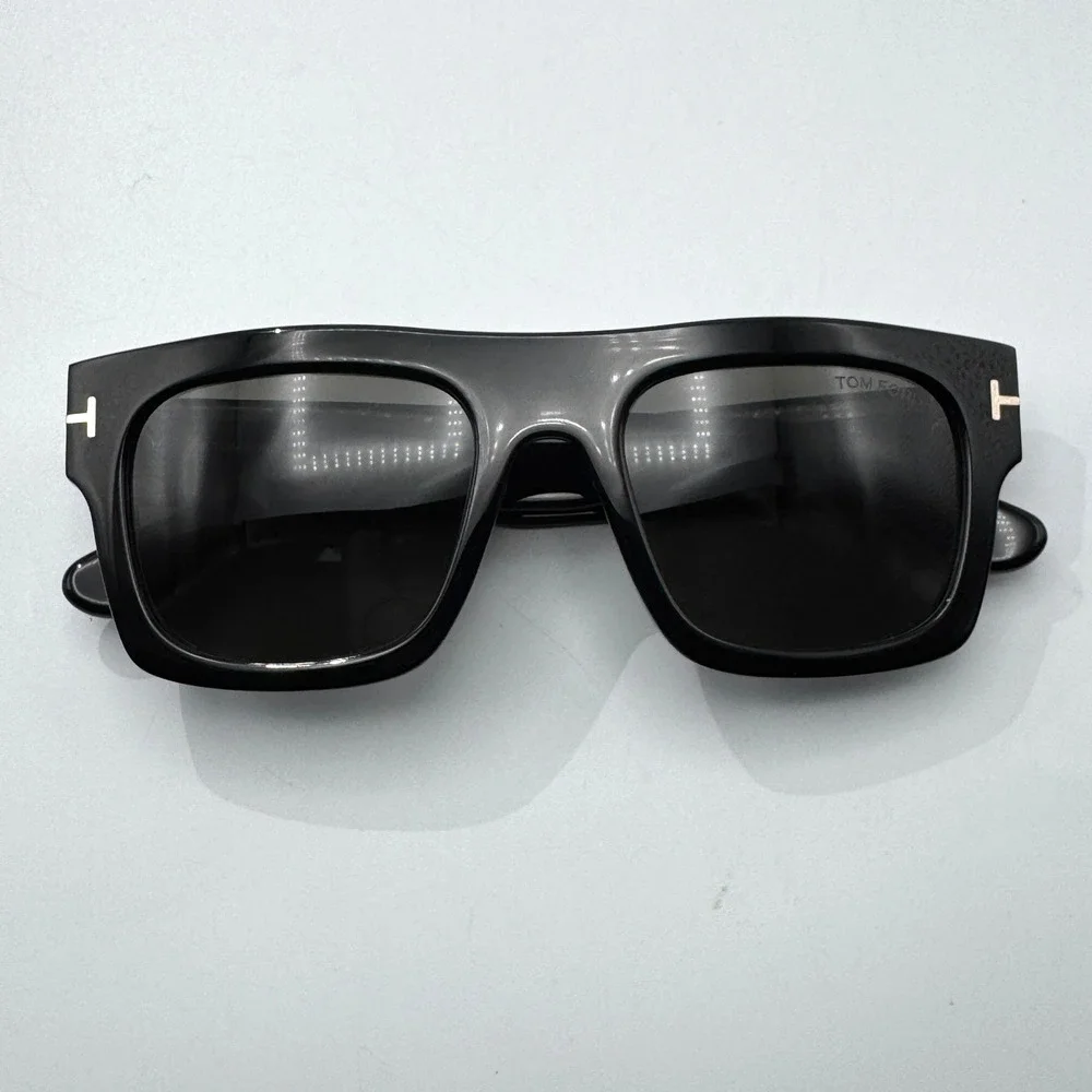 Tom Ford Sunglasses Fausto TF711 01A Black Square Frame Smoke Lens 53-20-145 New